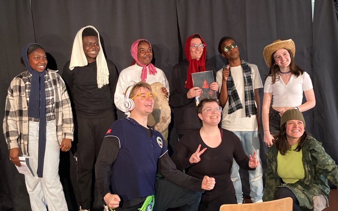 La Pickles Company fait son show au collège Montaigne avec les 3es